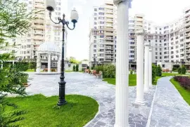 2 bds 1 ba 1334 sqft- Condo for sale