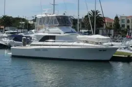 Caribbean 40 Flybridge Cruiser