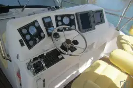 Caribbean 40 Flybridge Cruiser