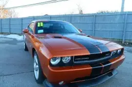 Dodge Challenger SRT-8